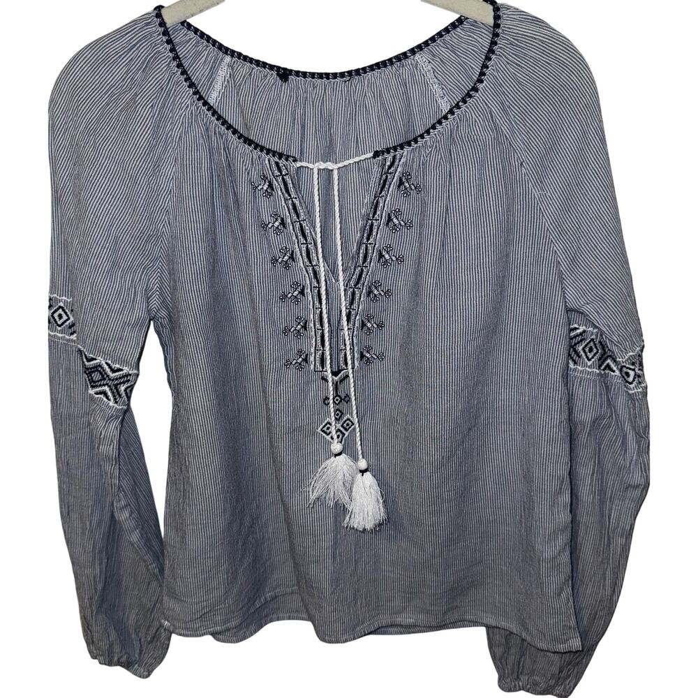 Abercrombie & Fitch Womens gypsy style top 100% cotton blue pinstripe. Sz XS